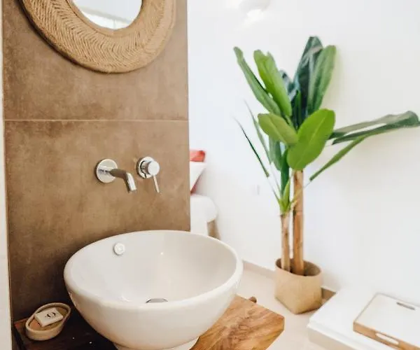 Break For Two אגרופולי