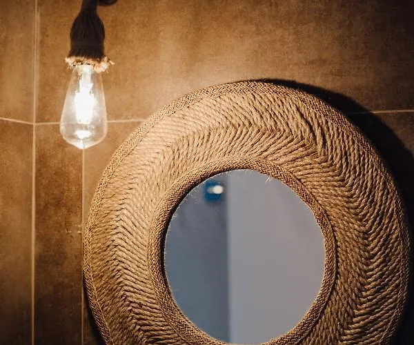 Break For Two לינה וארוחת בוקר 4*