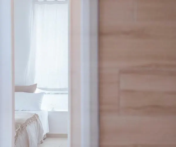 Break For Two אגרופולי