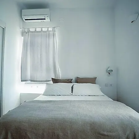 فندق مبيت وإفطار Break For Two أغروبولي
